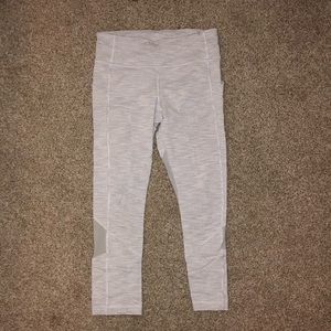 Lululemon pace rival crop